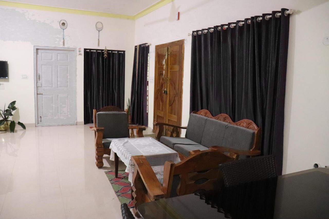 Coorg Nature Breeze Home Stay 马迪凯里 外观 照片